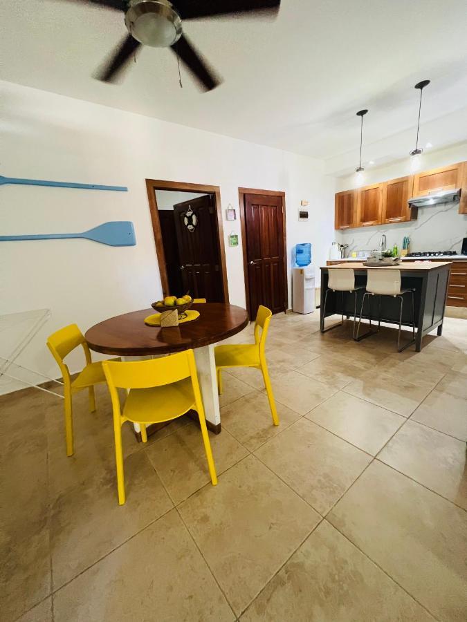 Lovely Beachfront 2 Bedrooms Condo With 2 Pools ลาสแตร์เรนาส ภายนอก รูปภาพ