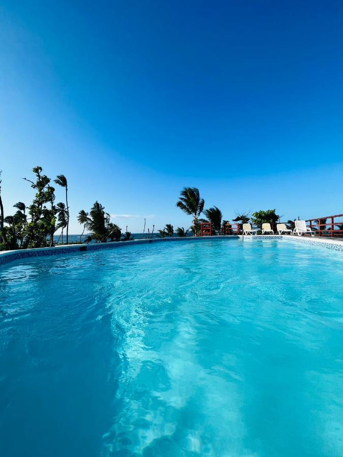 Lovely Beachfront 2 Bedrooms Condo With 2 Pools ลาสแตร์เรนาส ภายนอก รูปภาพ