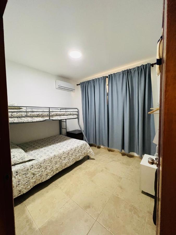 Lovely Beachfront 2 Bedrooms Condo With 2 Pools ลาสแตร์เรนาส ภายนอก รูปภาพ