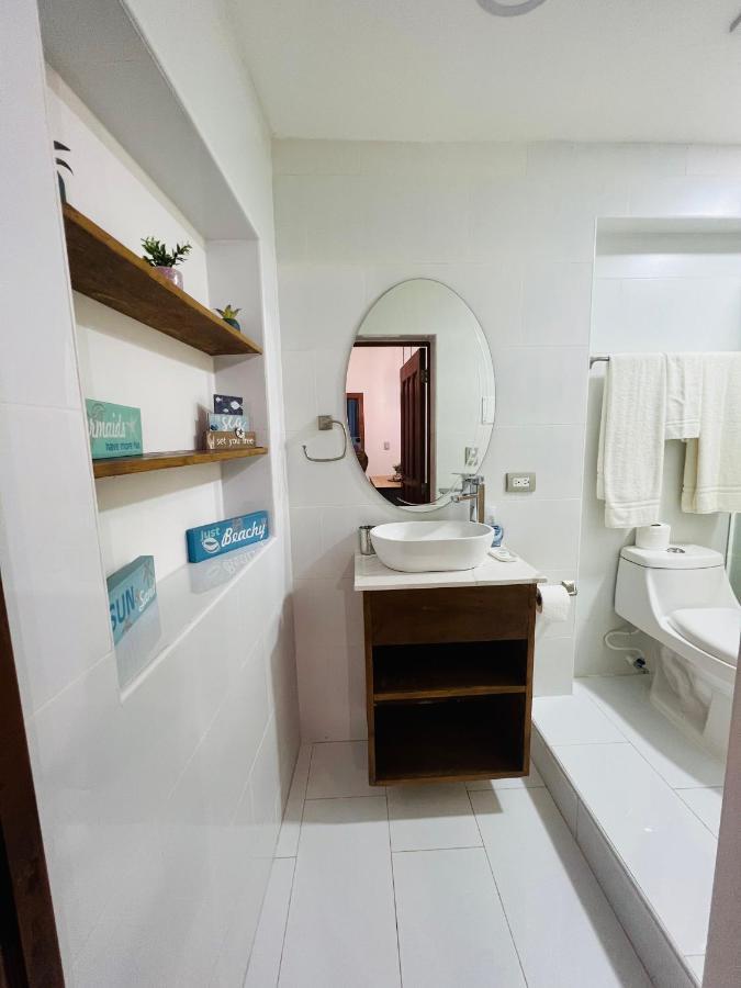 Lovely Beachfront 2 Bedrooms Condo With 2 Pools ลาสแตร์เรนาส ภายนอก รูปภาพ